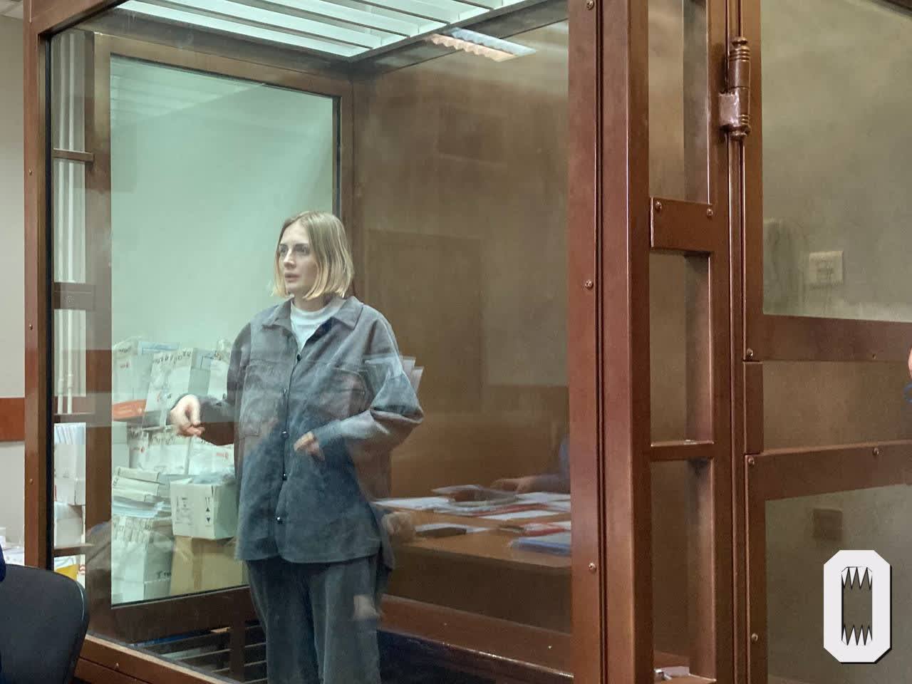 Стримершу YokoBovich попросили приговорить к 6 годам колонии по делу о фейк...