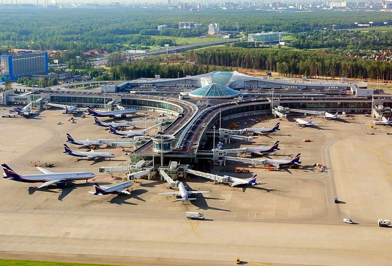 Аэровокзальный комплекс внуково. Аэропорт внуково международный терминал. Аэропорт москва шереметьево. Mow аэропорт москвы. Внуково 2010.